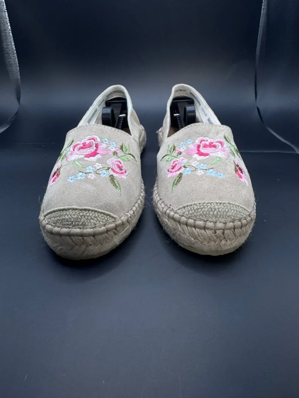 New Sz 9 40 FABIOLAS Espadrilles Suede Embroidered Flats Beige Tan Anthropologie